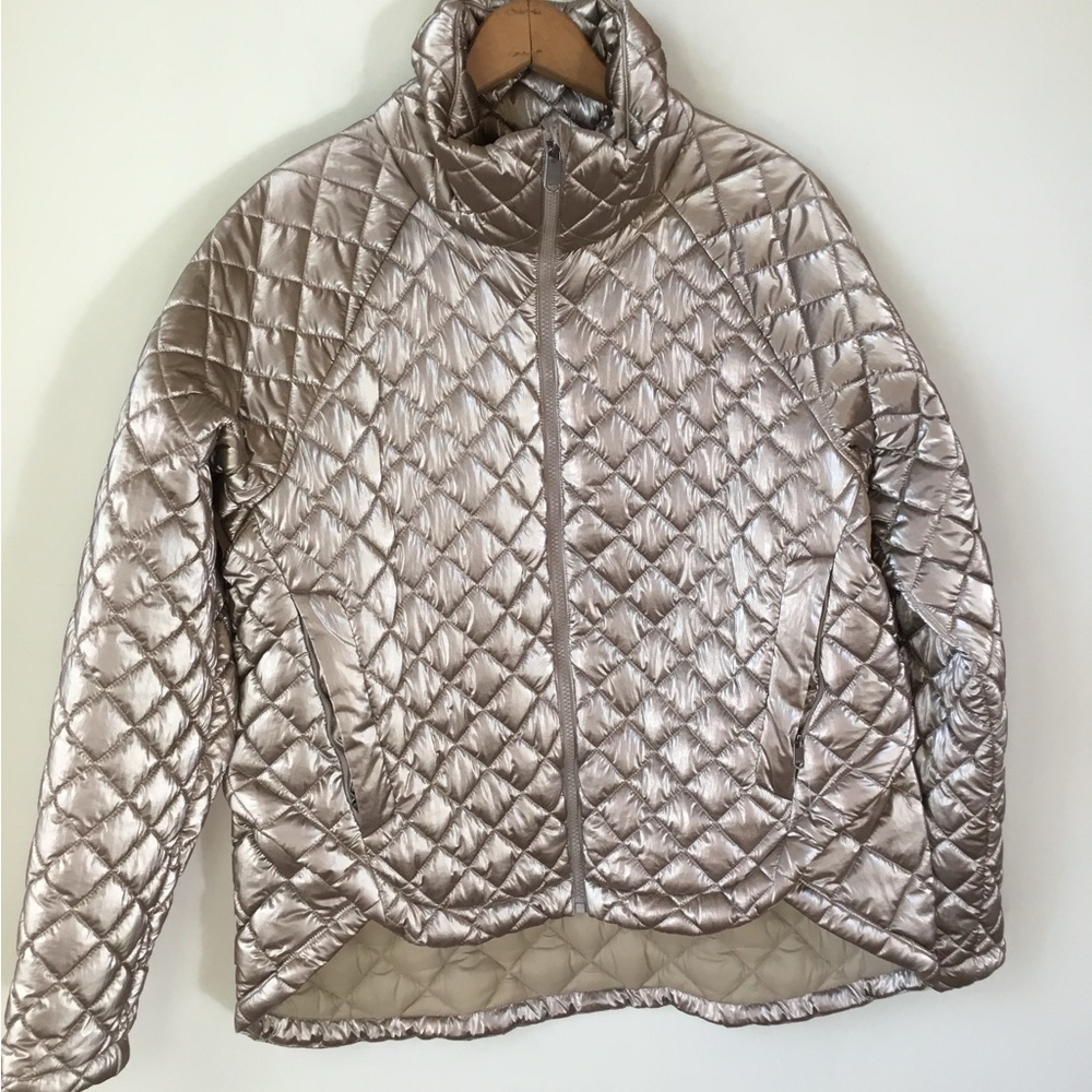 Athleta Whisper Featherless Quilted Metallic Gold Jacket - Picture 8 of 8